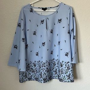 Ann Taylor blue keyhole front floral blouse XL